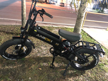 Essential Accessories for Safe Night Riding on Your E-Bike